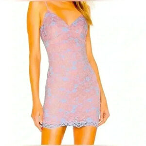 Super down Stephanie NWT lace mini dress size small lined